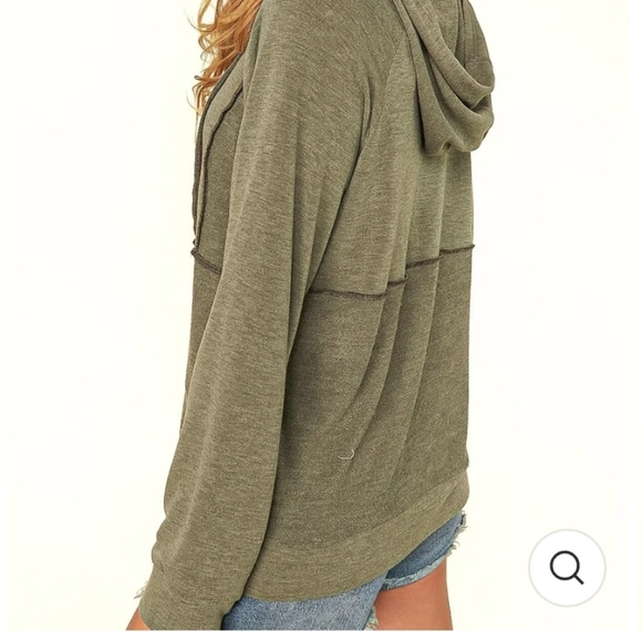 💜 New Reg. & Plus Size Hoodie - Picture 6 of 6